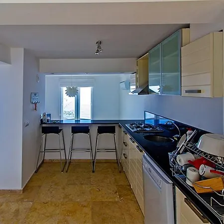 Vila At Last You Can Rent This Luxury